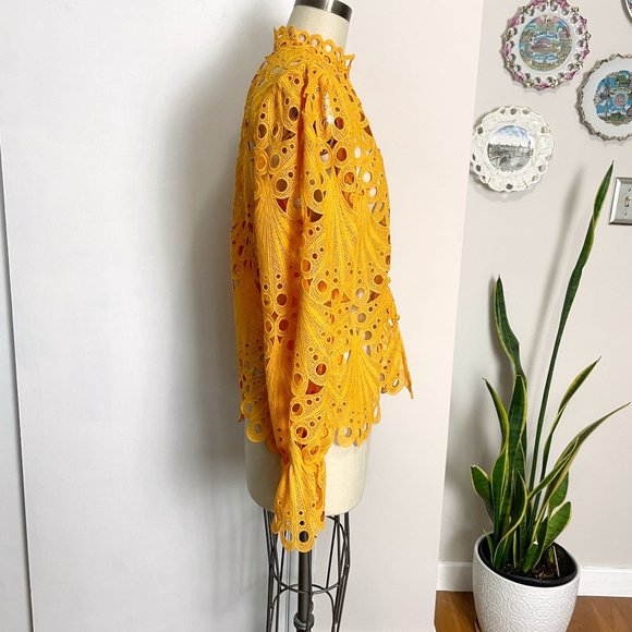 J. Brooks Boutique openwork fan lace jacket - size large - Picture 4 of 10